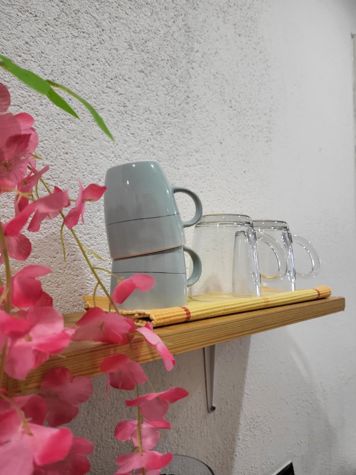 Lovely Oasis Apartment Schmelz Exterior photo